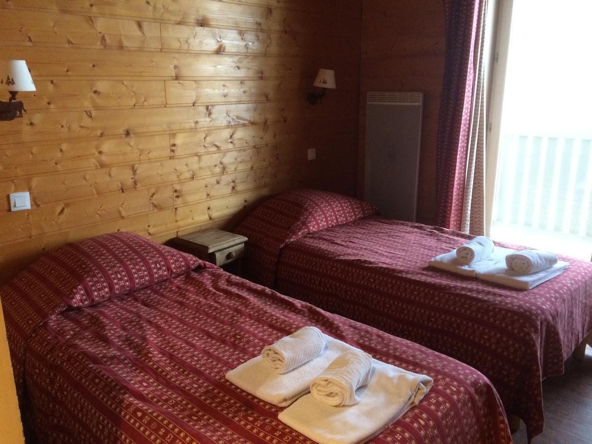 Village Vacances Le Grepillon Les Rousses Bagian luar foto